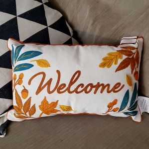 Fall Autumn Floral "WELCOME" Decretive Pillow NWT